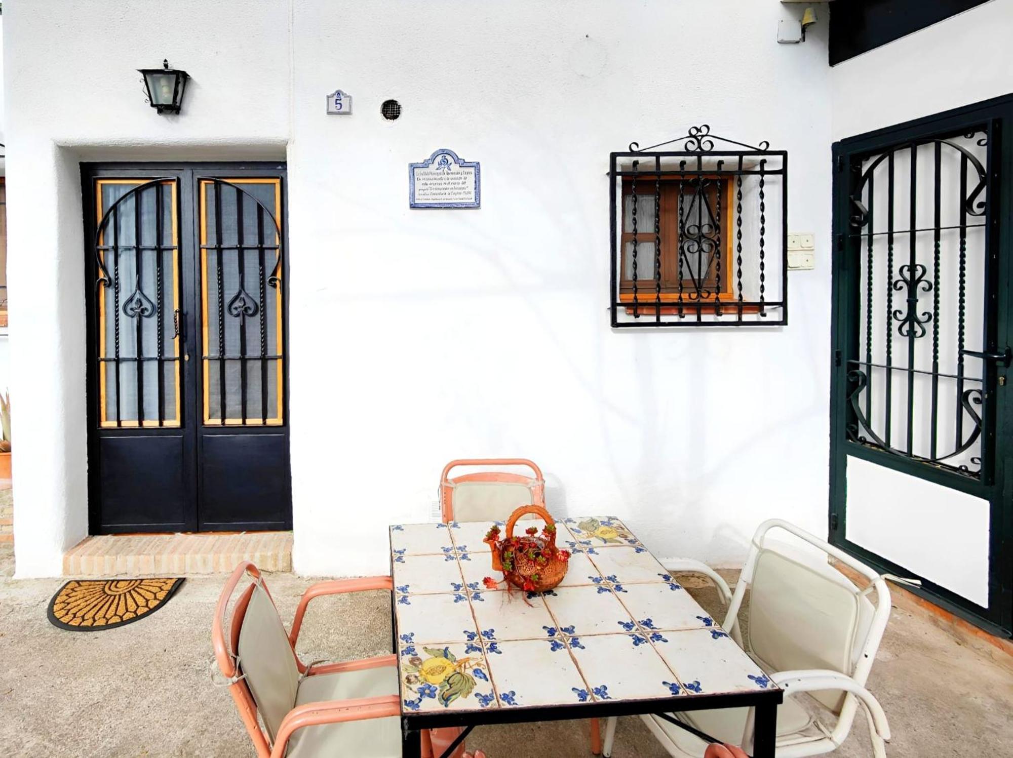 Cuevas El Abanico - Vtar Vivienda Turistica De Alojamiento Rural Granada Exterior photo